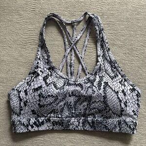 Uniquely Lorna Jane Women's Size S Snake Print Savage Core Sports Padded Bra EUC
